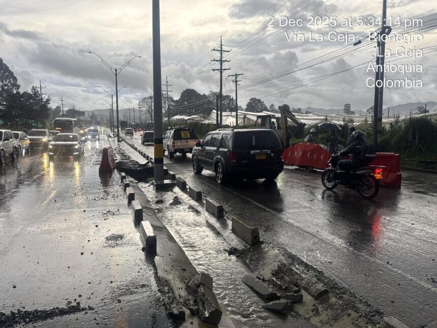 WhatsApp Image 2025-12-03 at 5.13.36 PM Sobre las inundaciones en el sector Cantarrana, vía Rionegro-La Ceja
