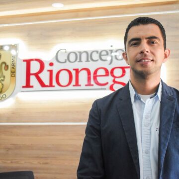 WhatsApp Image 2025-12-27 at 9.29.07 AM David Alejandro Ríos Uribe es reelegido como secretario general del Concejo Municipal de Rionegro para el periodo 2026