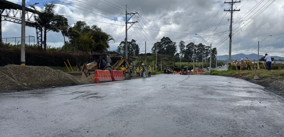 En un 80 % avanzan las obras del mejoramiento vial entre La Ceja y Rionegro