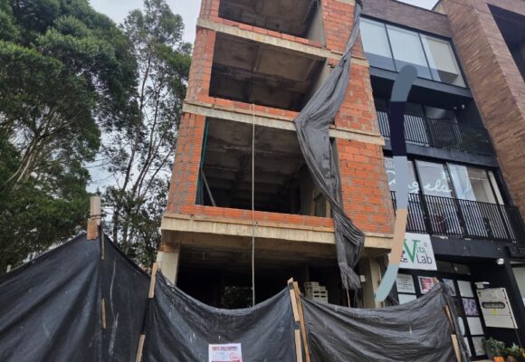 Rionegro ejerce fuerte control urbanístico: cuatro personas fueron capturadas por violar suspensión de obra